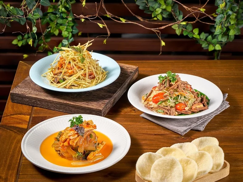 Nhà Hàng Chay Đoá Sen Vàng