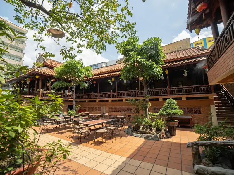 Nhà hàng Thạch Hãn