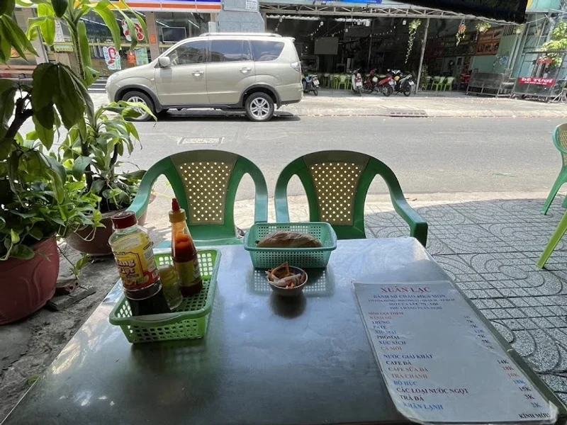 Bánh mì chảo Xuân Lạc