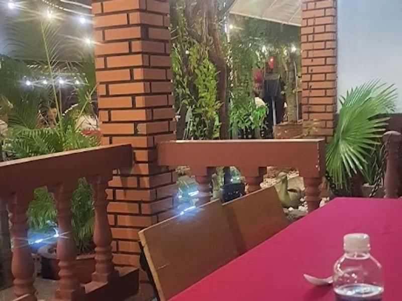 Nhà Hàng Sân Vườn XƯA