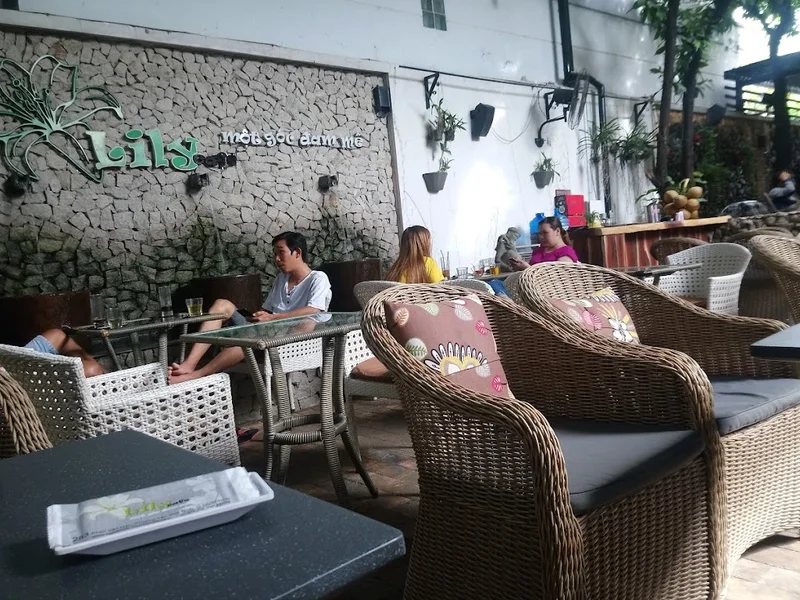 Cafe Lily