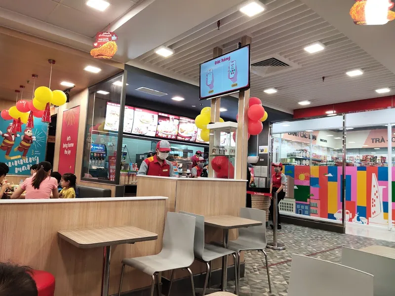 Jollibee Tô Ký