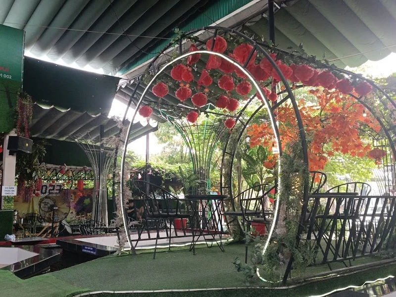 Royal Koi Garden Coffee