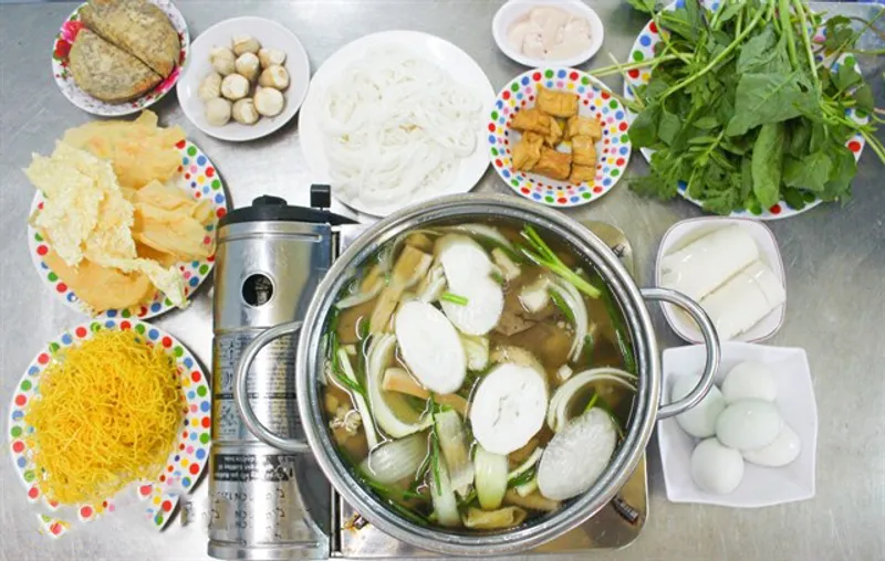 Lẩu Bò Hoàng Thu