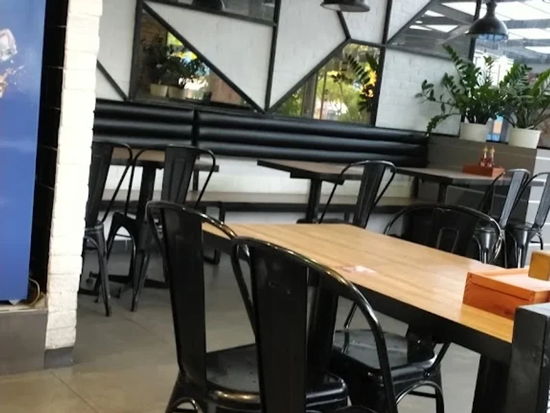 Pizza Hut Liberty Quận 7