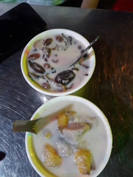 Quán chè Lâm Thủy