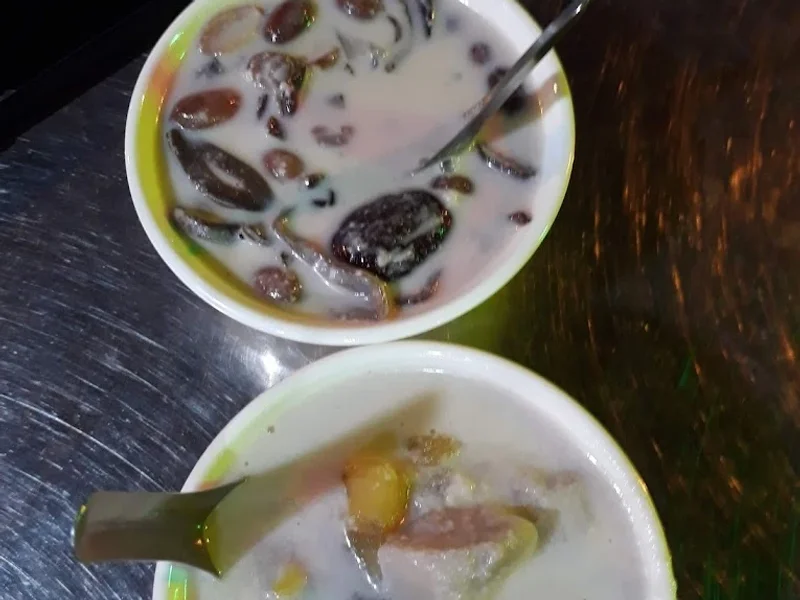 Quán chè Lâm Thủy