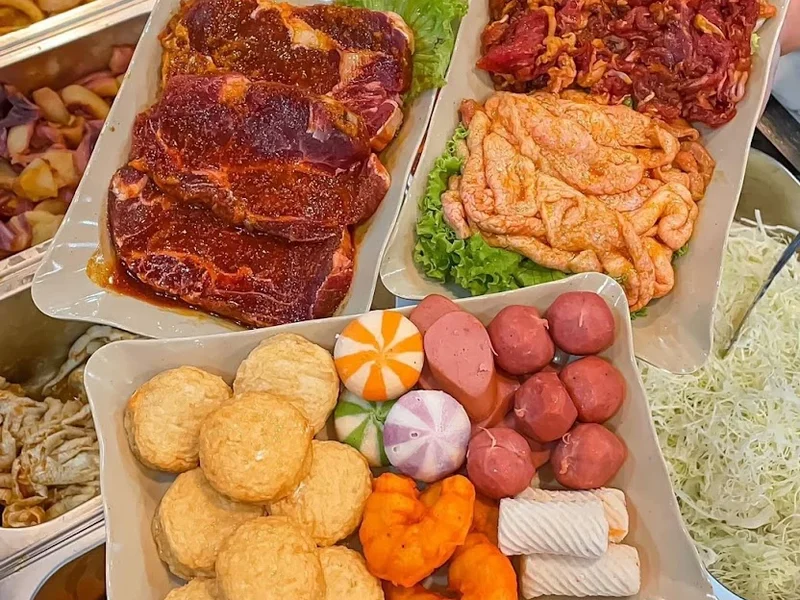 Nhích BBQ - Buffet Nướng Chảo Gang