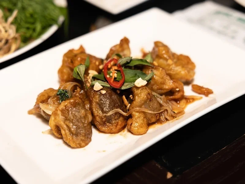 Nhà Hàng Chay Vegan BÀ XÃ - Nguyễn Trãi Quận 5