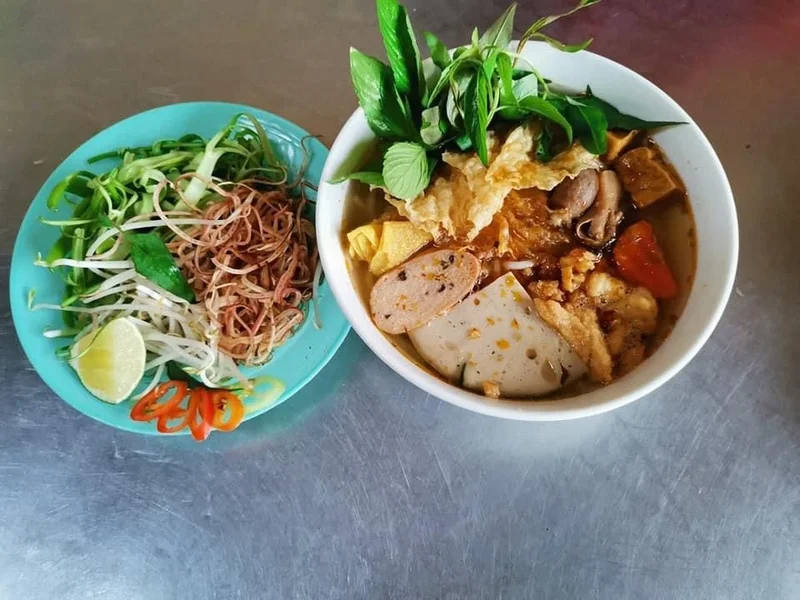 Quán Chay DÌ BẢY LỘ ĐỎ