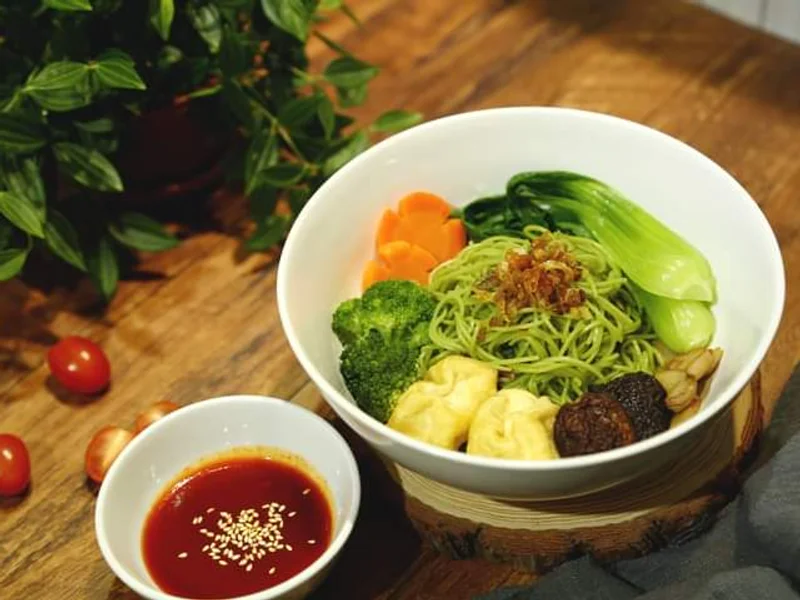 Thích Ăn Rau Vegan Bistro | Quán chay ngon ở Quận 11 | Lẩu chay Quận 11