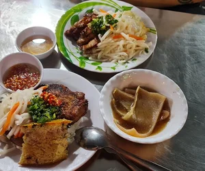 quán cơm tại Quận 4