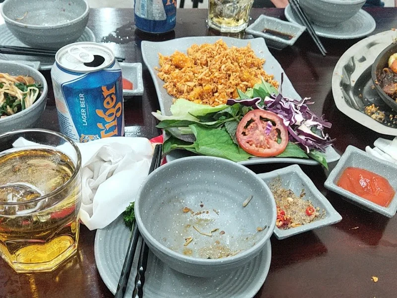 Quán Ăn Toàn Trí