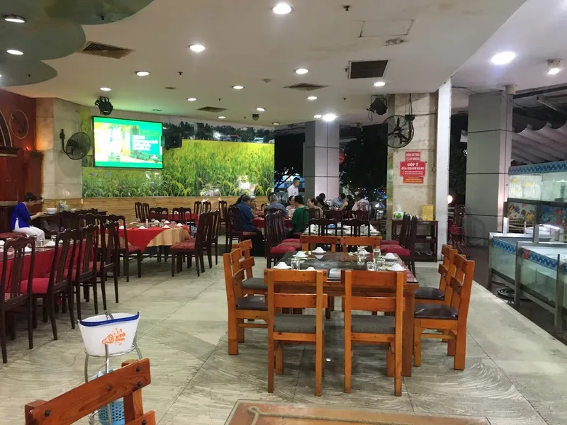 Nhà hàng Hai Lúa