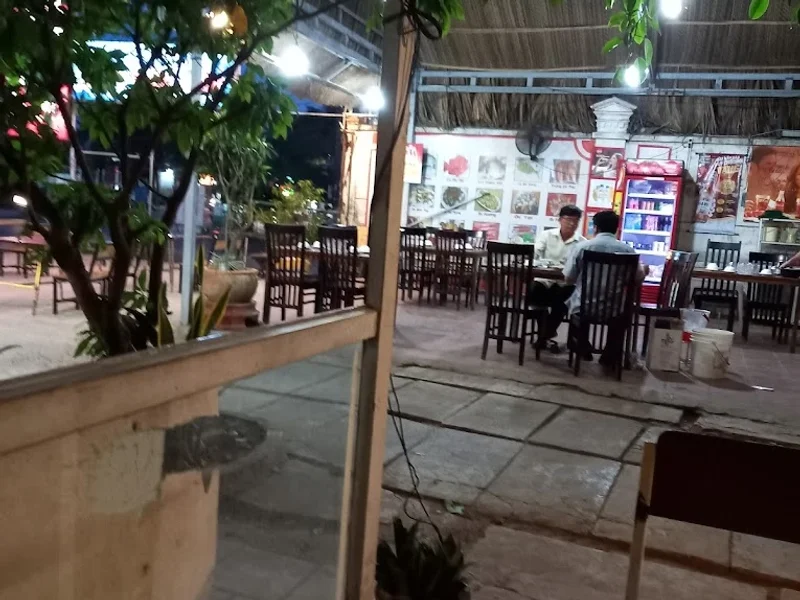 Hải Sản Quán Hòa Dốc Lết