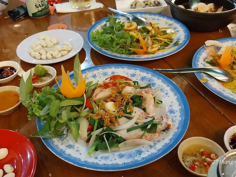 Bia Sệt Những Người Bạn- Bình Tân