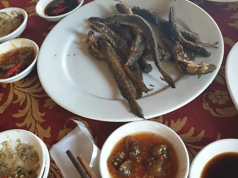 Quán Ăn Bờ Sông Đồng Quê