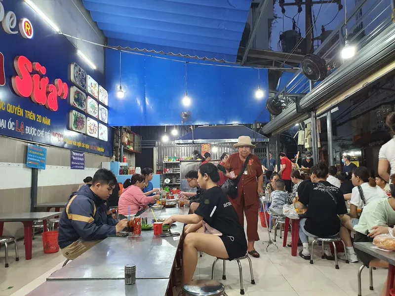 Quán Ốc Mắm Sữa