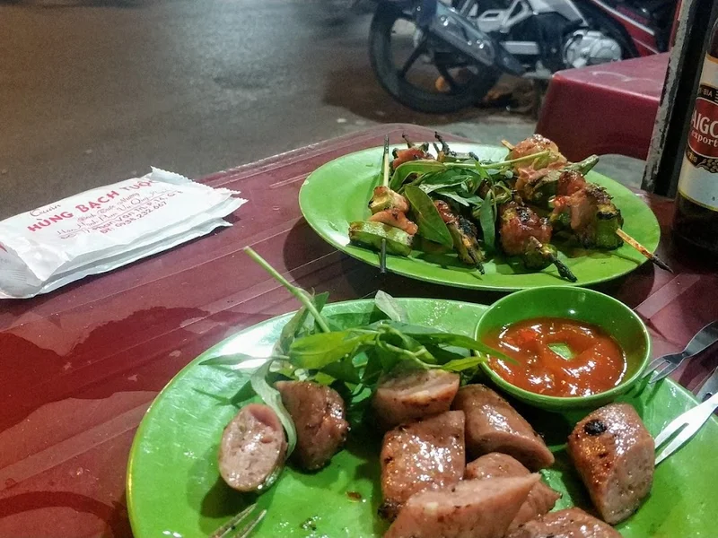 Quán nhậu Hùng Bạch Tuộc