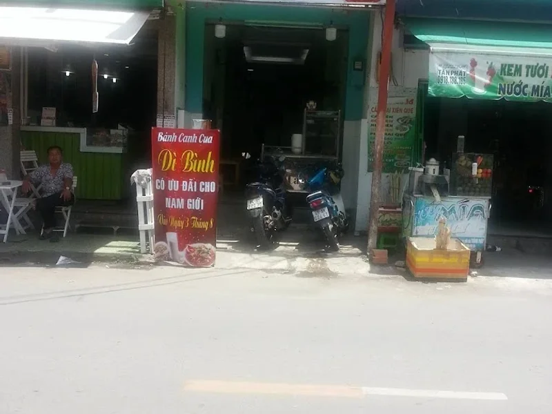 Bánh Canh Cua Dì Bình - 28 Xóm Chiếu Q.4