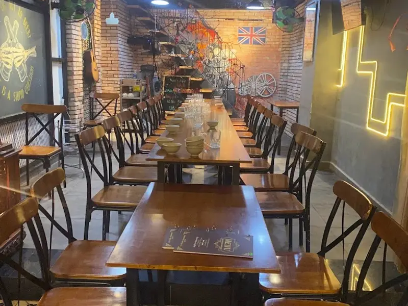 Lẩu bò Khu Nhà Cháy