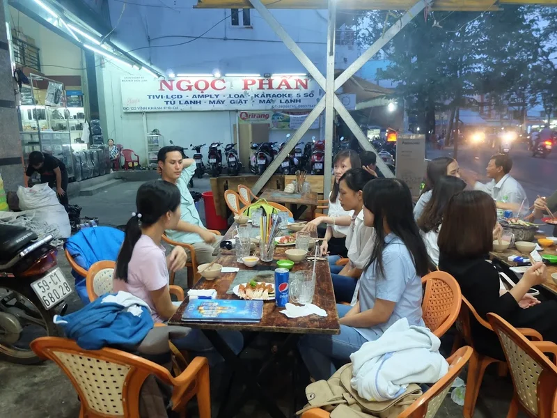 Chilli Lẩu Nướng Quán