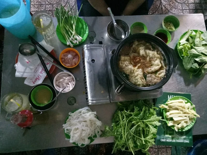 Lẩu Dê Minh Phụng