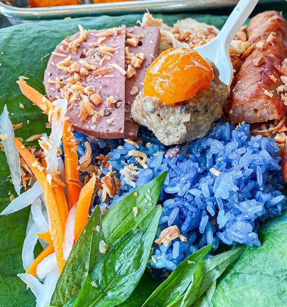 Tỏn tẽn - Xôi, bánh mì & trà sữa