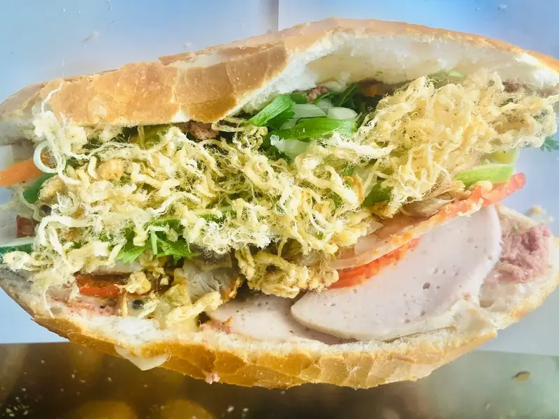 Bánh Mì Kim Dung lý thường kiệt