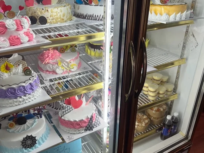 Tiệm Bánh Kem - Cà Phê Như Lý