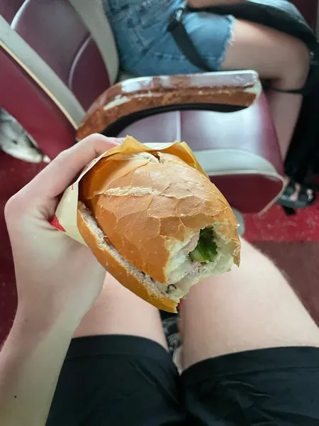Bánh Mì Thu Trang