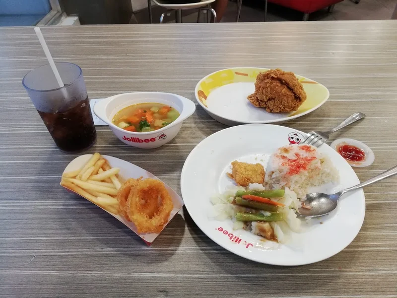 Jollibee Trần Hưng Đạo