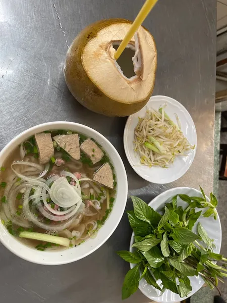 Phở 172 Trần Phú