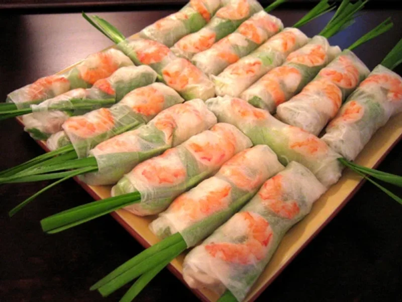 Gỏi cuốn - Bò bía Cô Thanh (mang đi)