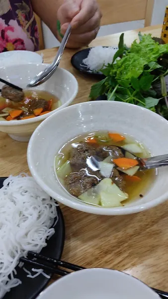 Bún chả cô 10