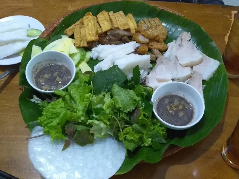Bún đậu cô Huệ