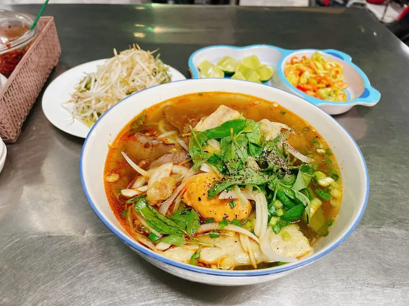 Bún Bò Hương Thanh - chi nhánh Lạc Long Quân