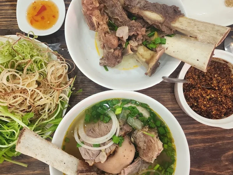 Bún Bò Cô Hạnh Quận 11