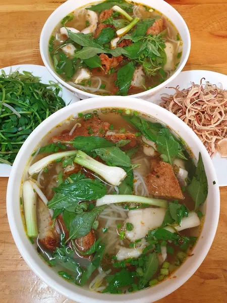 Bún cá sa tế Dương Thuyền