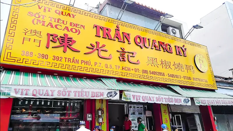 Trần Quang Ký - Vịt quay tiêu Macao