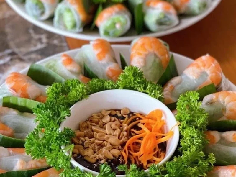 Gỏi cuốn - Bò bía Cô Thanh (mang đi)