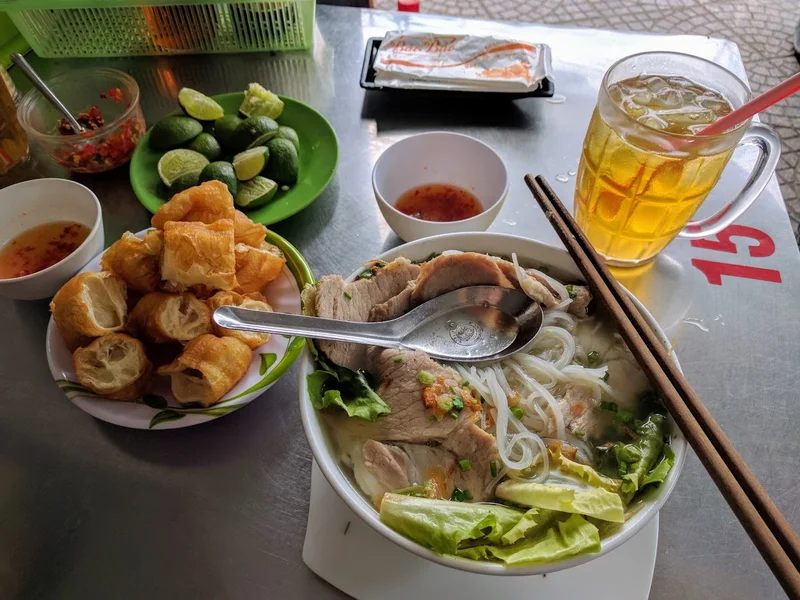 Bánh Canh - Hủ Tiếu - Cháo Lòng Trà Vinh