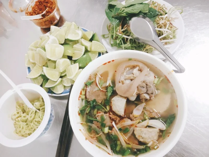 Bún bò Huế 14B