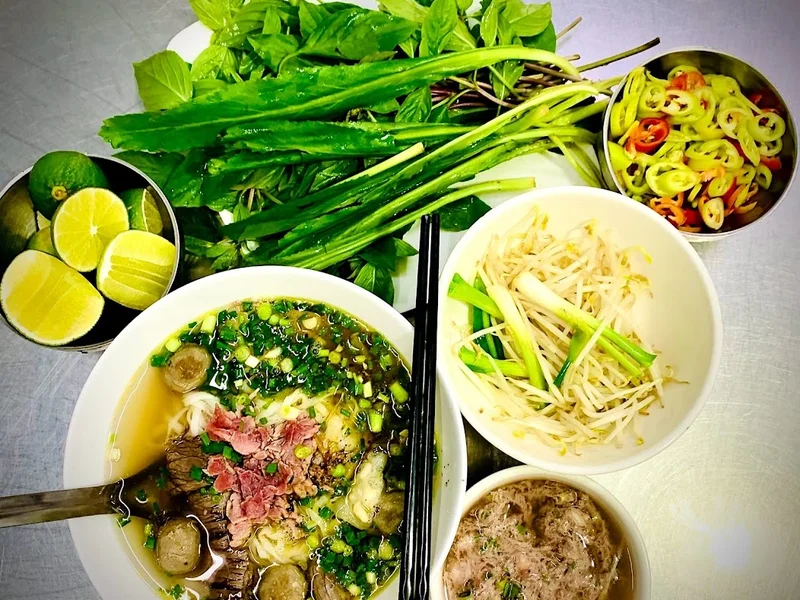 Phở Hạnh - Huỳnh Mẫn Đạt