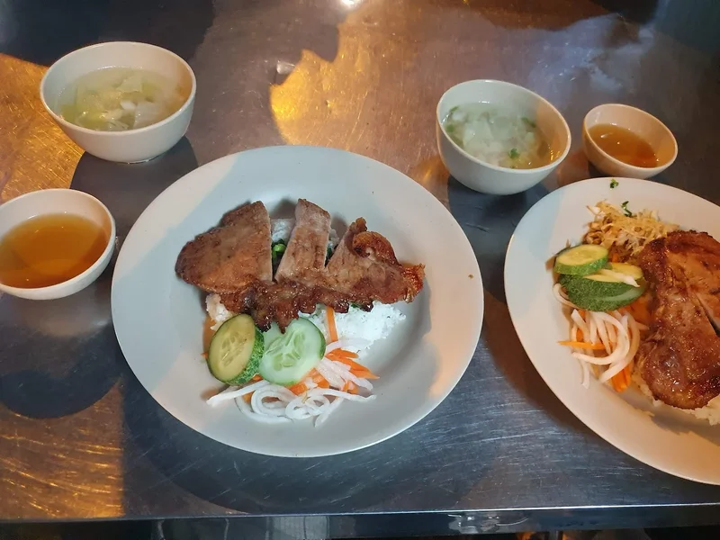 Cơm Tấm Sà Bì Chưởng - Trần Bình Trọng