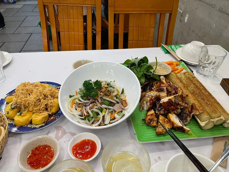 Quán Ăn Gia Đình Thạch Thảo