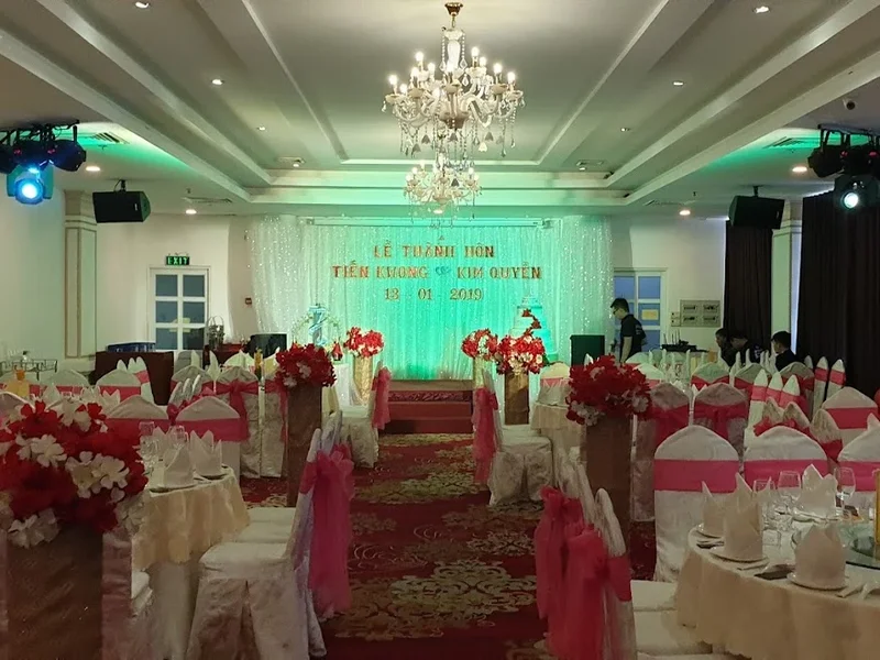 Trung tâm Hội nghị Tiệc cưới Queen