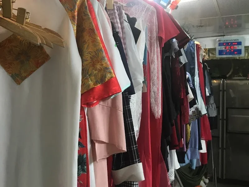 KHẢ TRANG Clothing