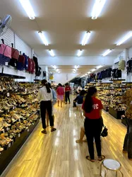 Top 17 shop quần áo nữ tại Quận 6