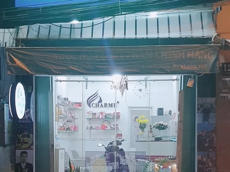 Showroom Charme Quận 4